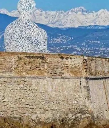 Charme & Authenticite Au Coeur De La Vieille *